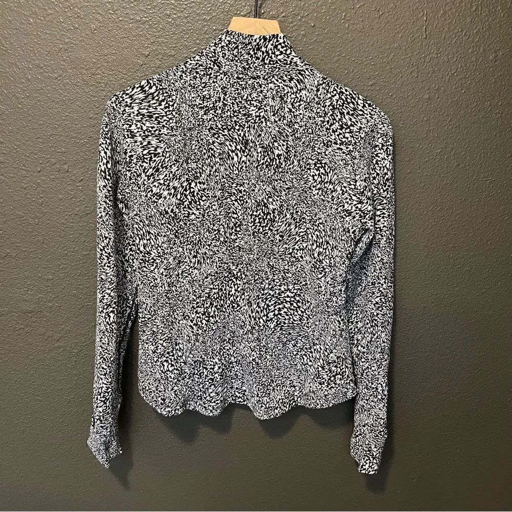 Lululemon InStill Jacket - Picture 8 of 10